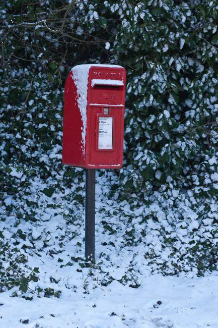 George V1 postbox, Haddenham, Cambridgeshire